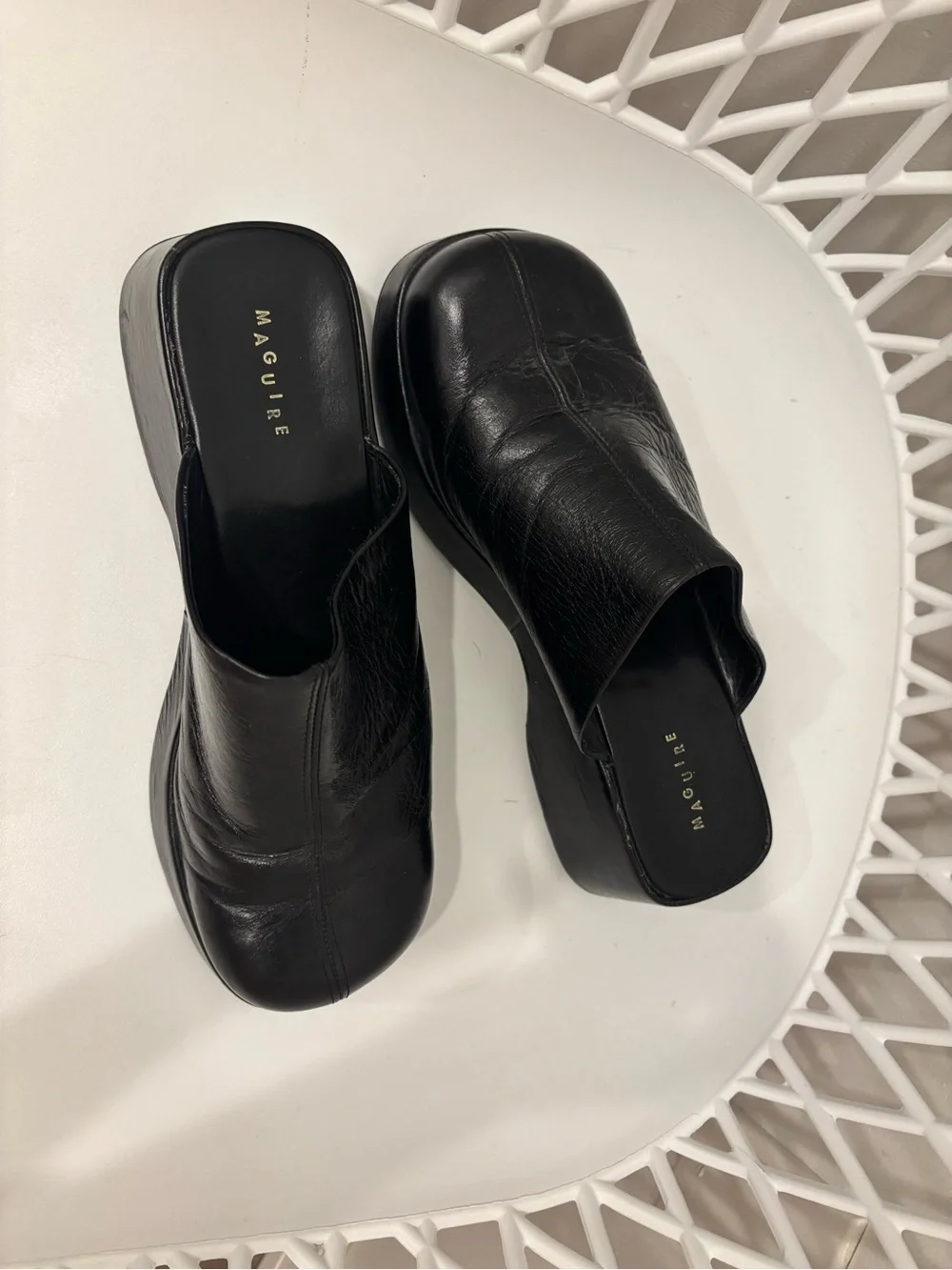 MAGUIRE Black Leather Slip-On Women’s Loafers